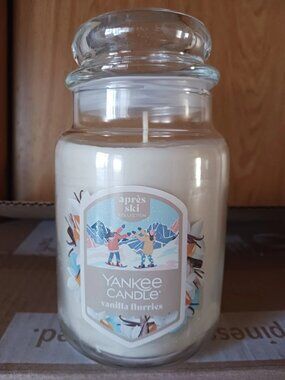 YANKEE CANDLE Apre`s ski collection Vanilla Flurries Large Jar Candle 22oz NEW